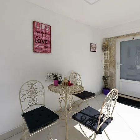 Studio Tironi 2 -sonja Trogir