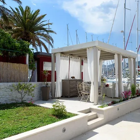 Tironi 2 -sonja Apartman Trogir